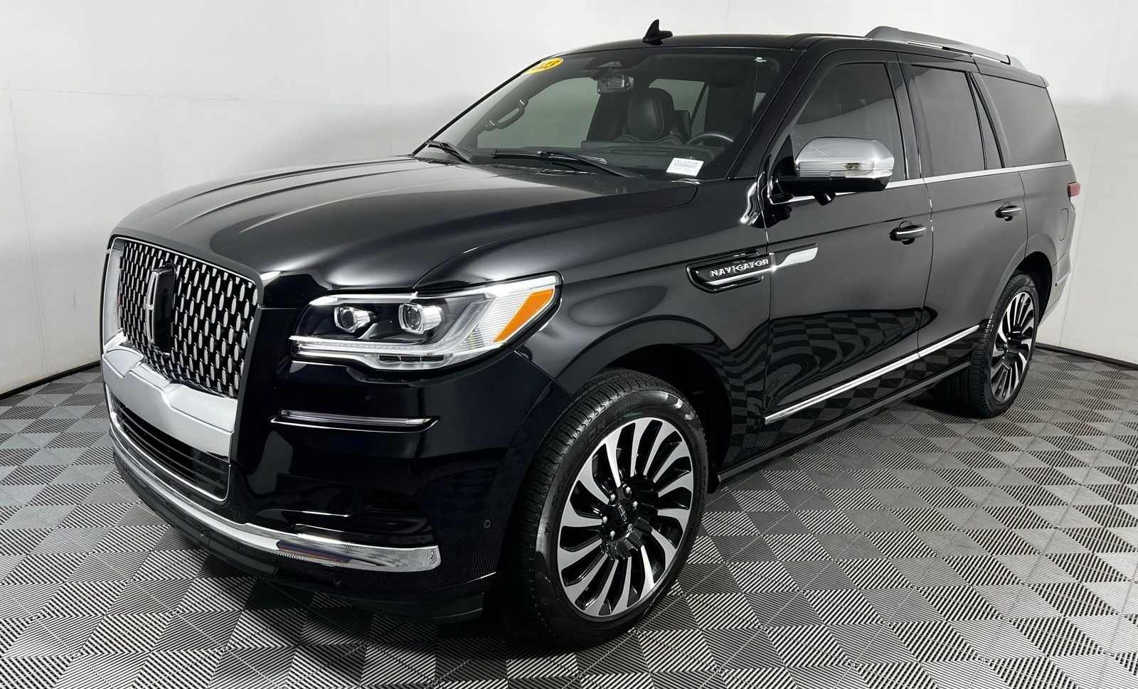 Lincoln Navigator Black Label